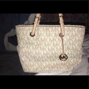 Michael Kors purse